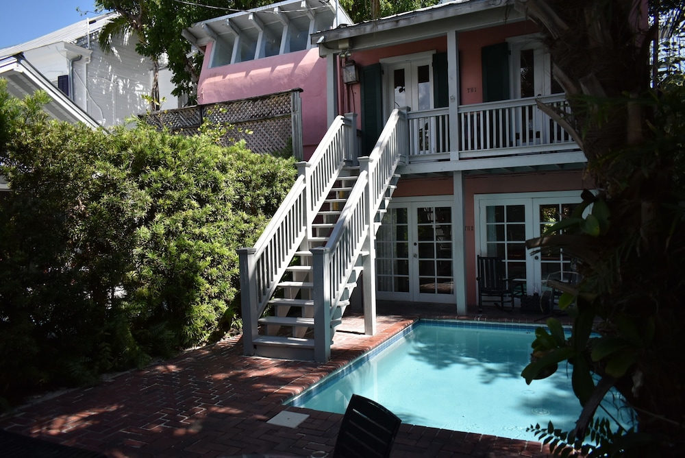 Simonton Court Historic Inn & Cottages - photo 244