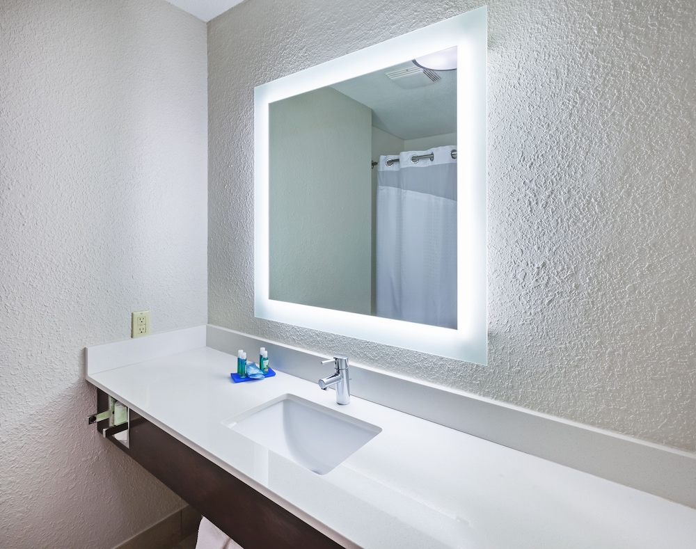 Holiday Inn Express & Suites Houston Memorial Park Area by IHG - photo 14