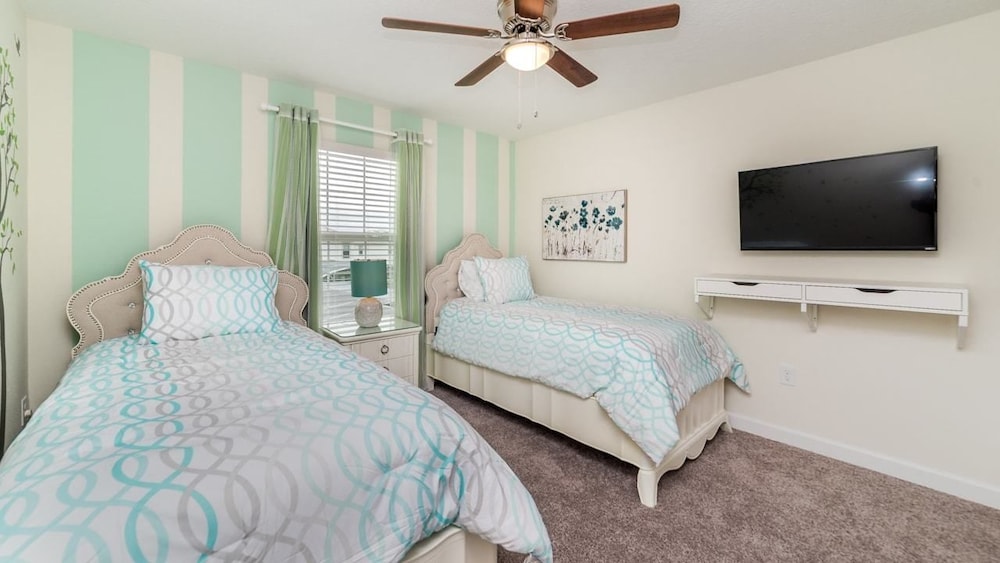 Grhdog9029 Champions Gate Resort 4 Bed 3 Baths Townhouse - photo 11