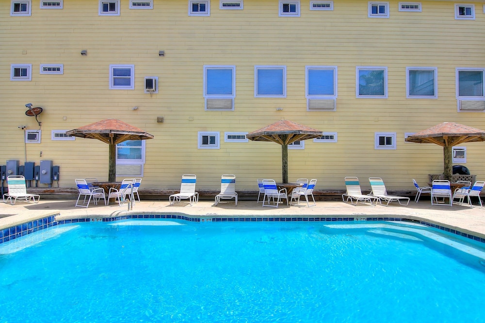 Beachgate CondoSuites and Oceanfront Resort - photo 180