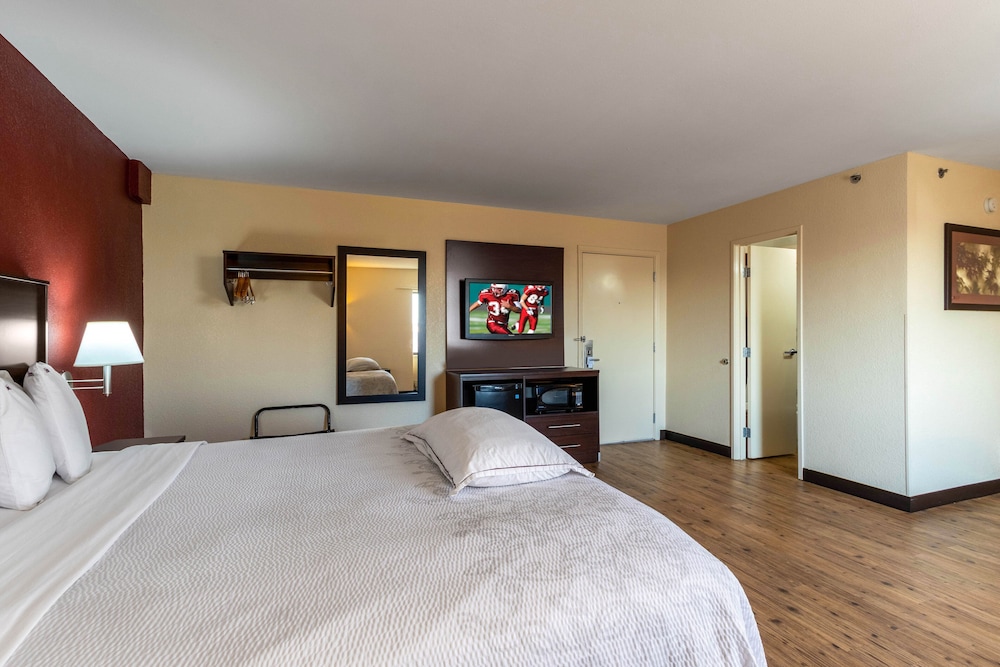Red Roof Inn Plus El Paso East - photo 22