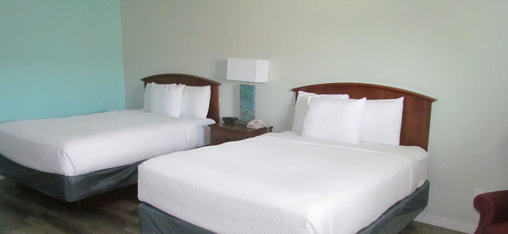 Inn at The Waterpark - photo 12