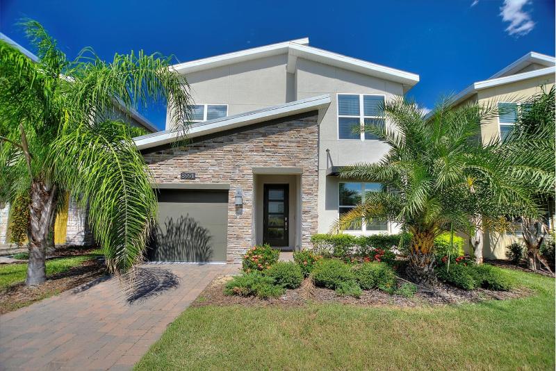 Disney Area Platinum Homes — 4-Star Luxury Hotel in Kissimmee, United States