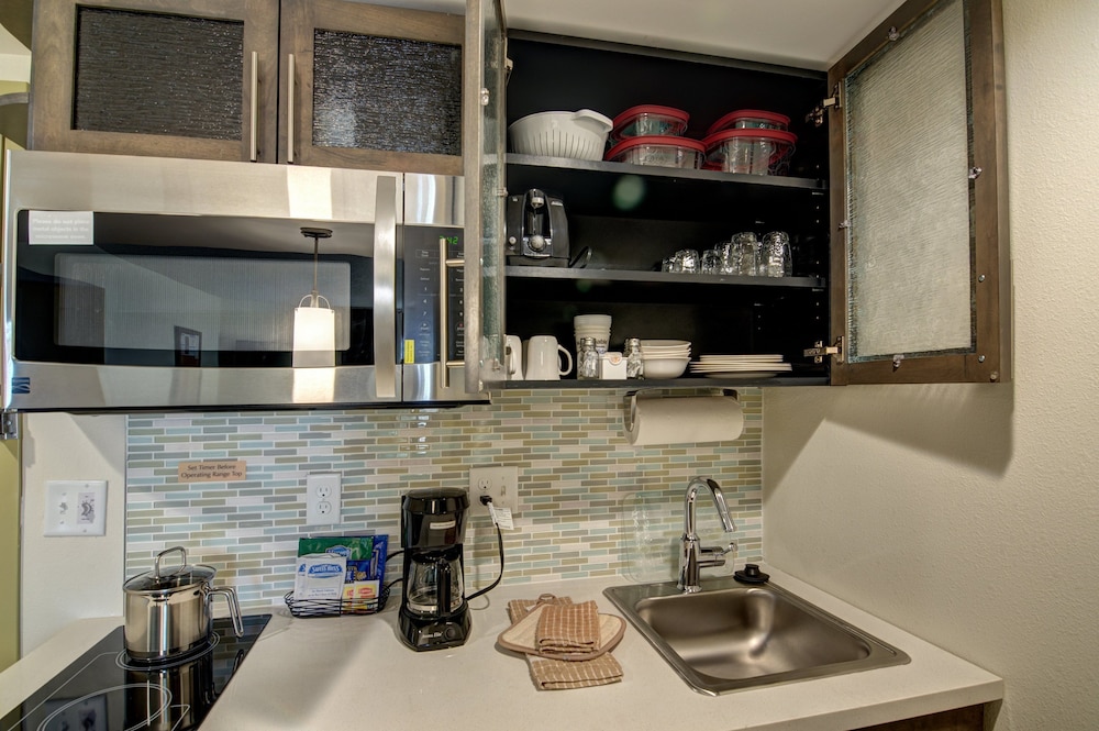 Candlewood Suites Richmond West Broad by IHG - photo 25
