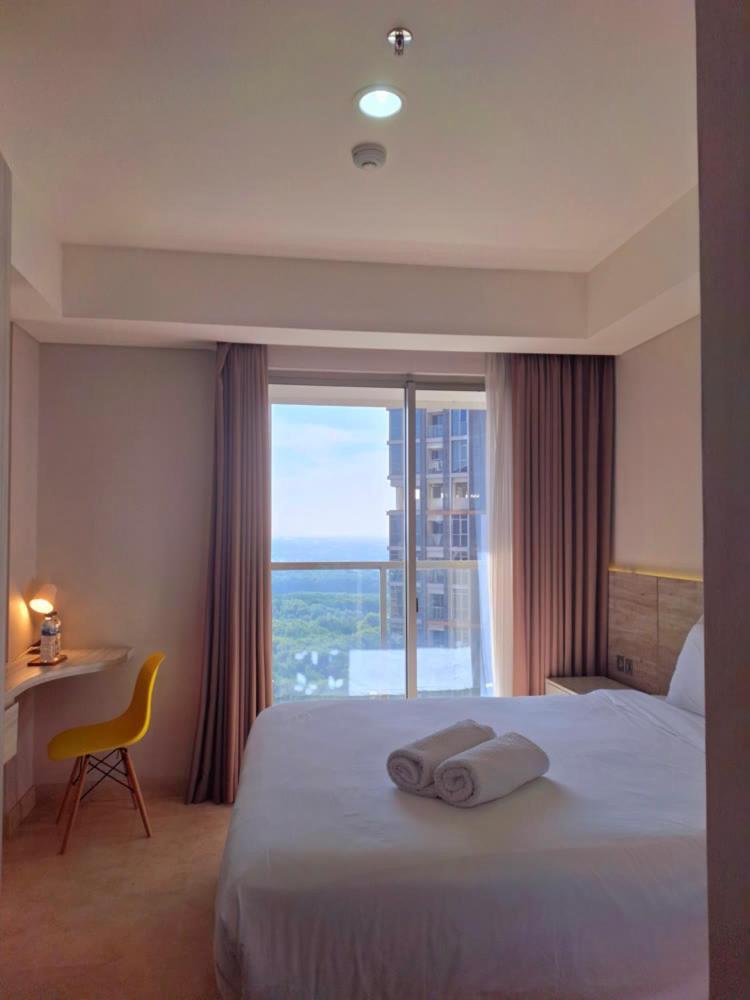 Luxury Sea View Free WIFI Nice and Cozy Gold Coast Apartment PIK Next to Oakwood Hotel by Blezz in Jakarta, Indonesia