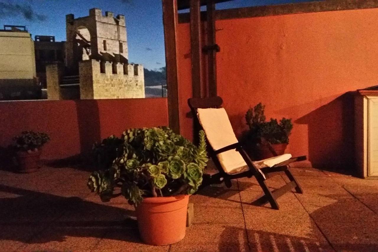 Attico in Centro Con Vista Della Torre Cozy Penthouse Facing To the Tower in Oristano, Italy
