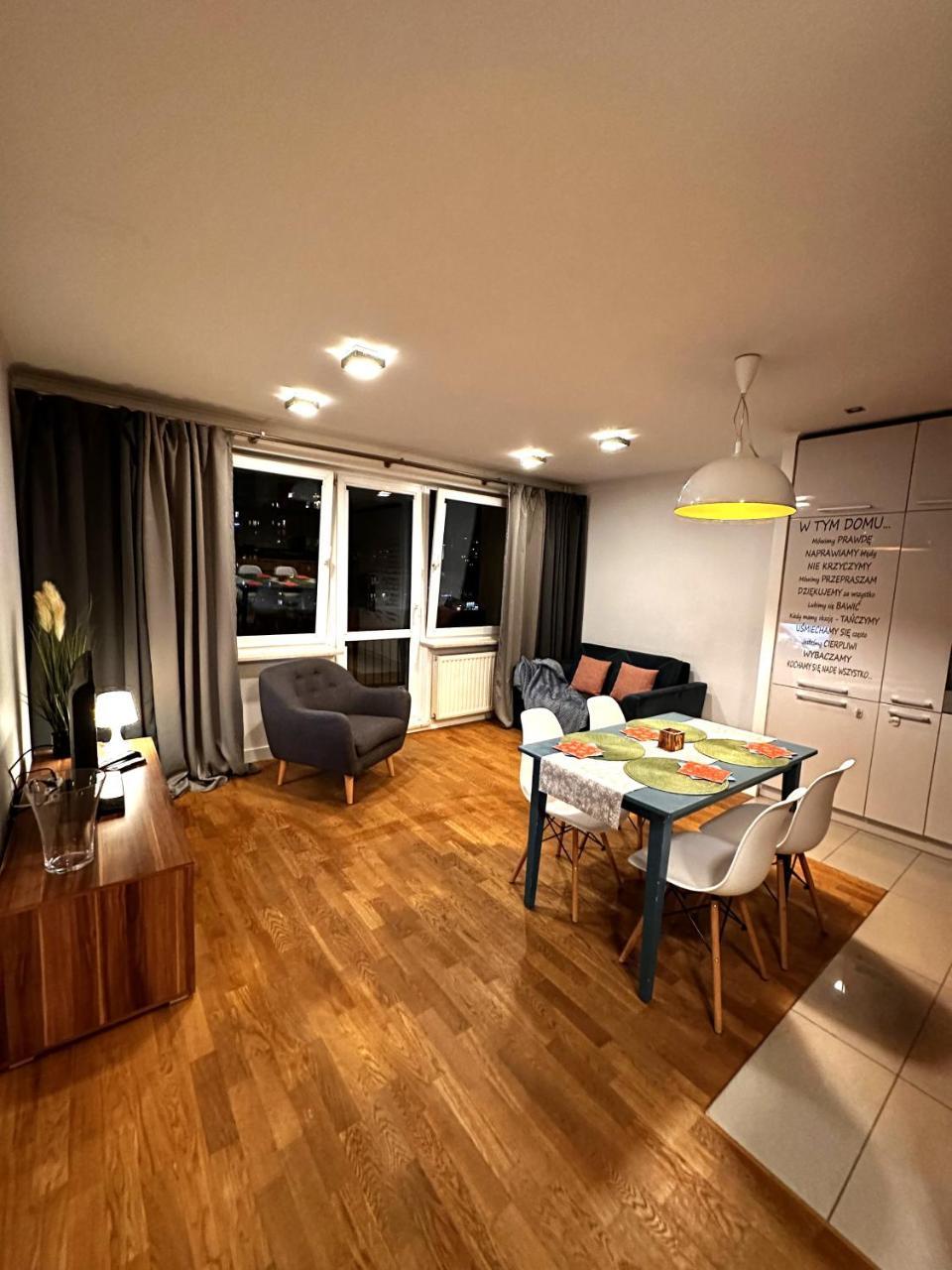 Gocław 2 Rooms Parking Free — 4-Star Luxury Hotel in Warsaw, Poland