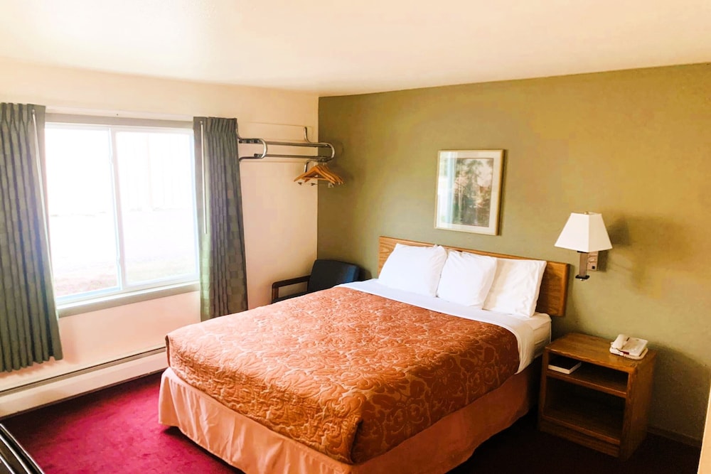 Love Hotels Staples By Oyo At Hwy 10 Mn - photo 15