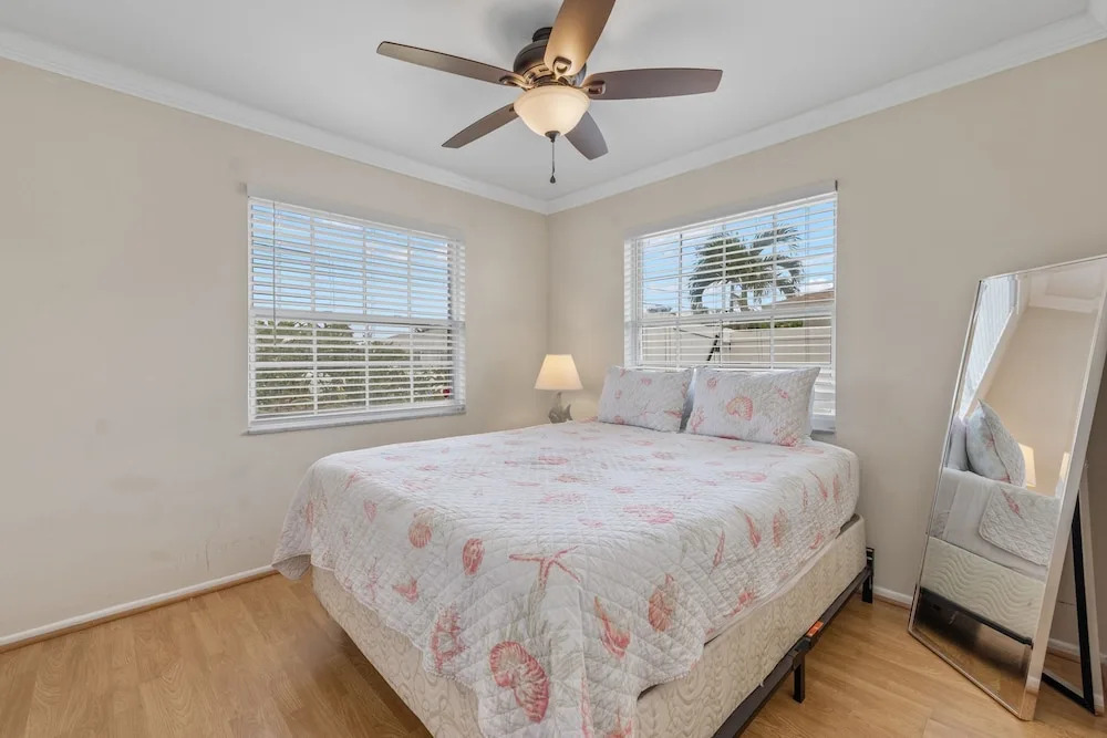 Little Slice by Distinctive Beach Rentals — 4-Star Luxury Hotel in Cape Coral, United States