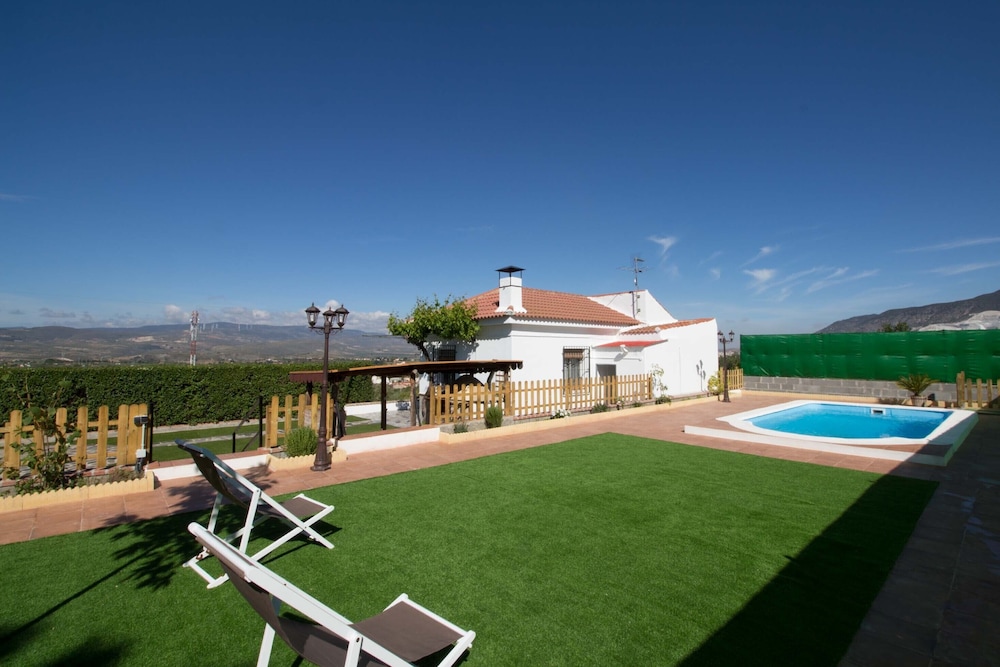Tartane Beach SPA - carbon neutral hotel in La Trinite