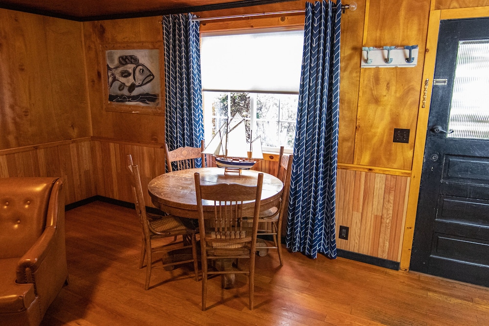 Anchor Inn Resort - photo 32