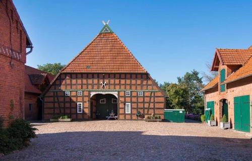 Hof Lohmann — 4-Star Luxury Hotel in Verden, Germany