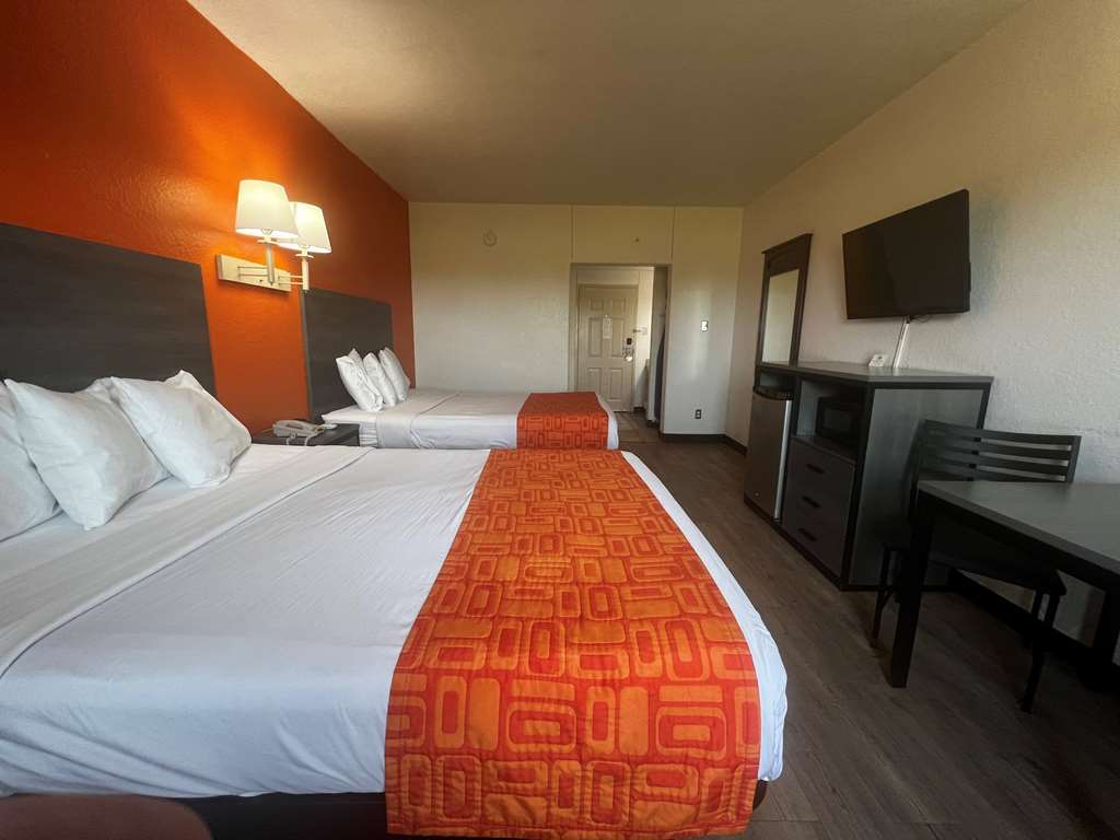 Howard Johnson by Wyndham Galveston - photo 16