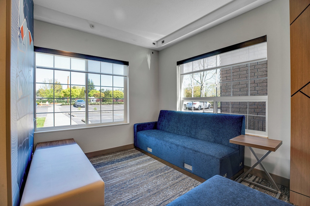 Holiday Inn Express Hotel & Suites Portland Jantzen Beach by IHG - photo 128