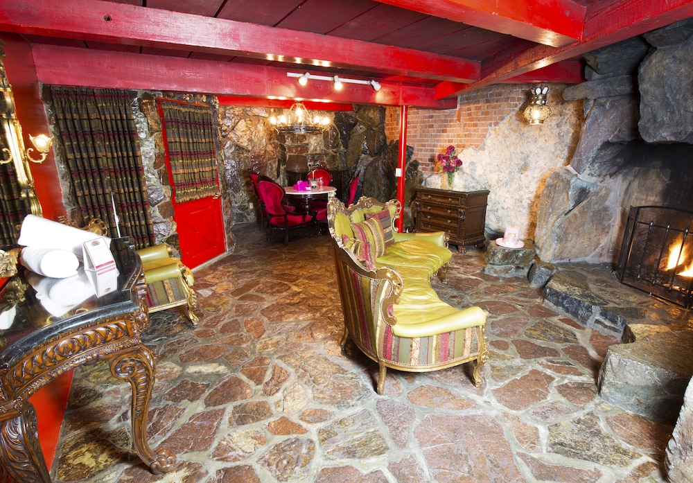 Madonna Inn - photo 148