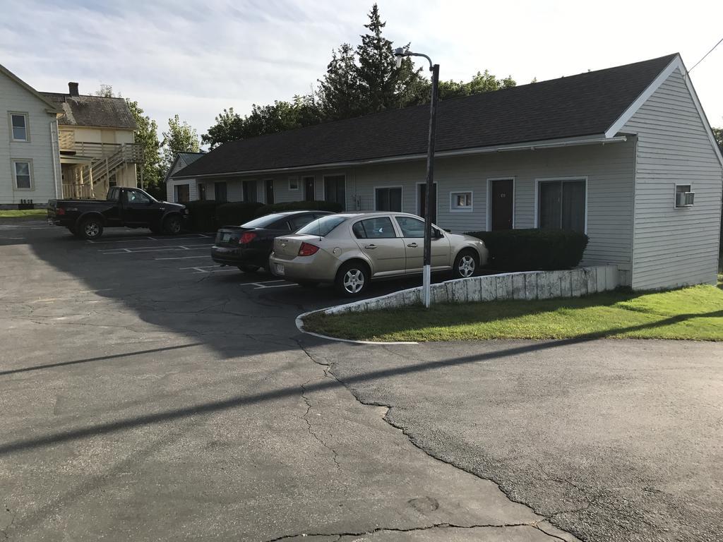 Highlander Motel - photo 6