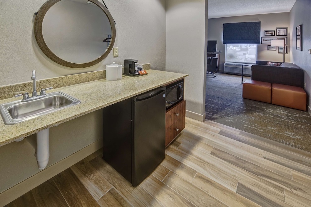 Hampton Inn & Suites Fort Myers Estero FGCU - photo 28