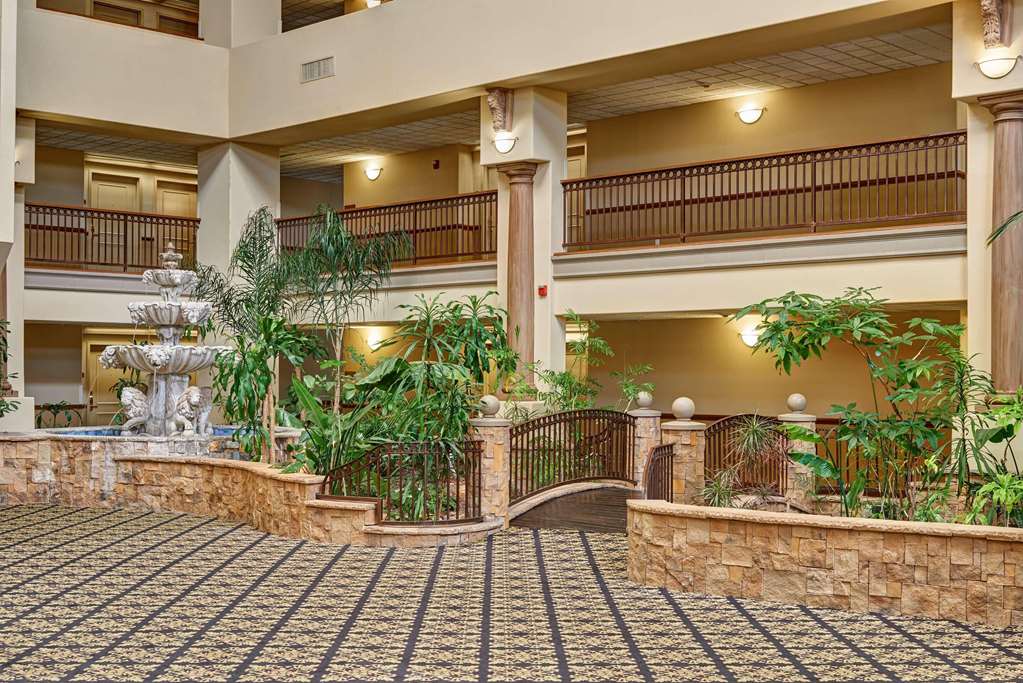 Radisson Hotel El Paso Airport - photo 25