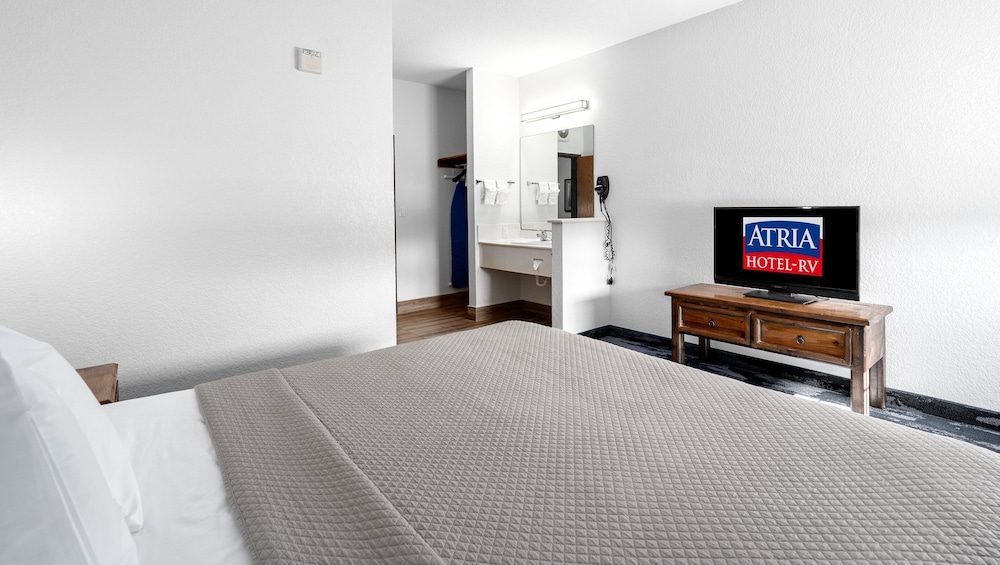 Atria Hotel and RV McGregor - photo 6