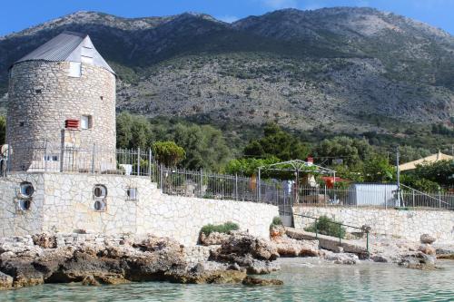 GT Traditional Windmill — Kalamos — photo 4