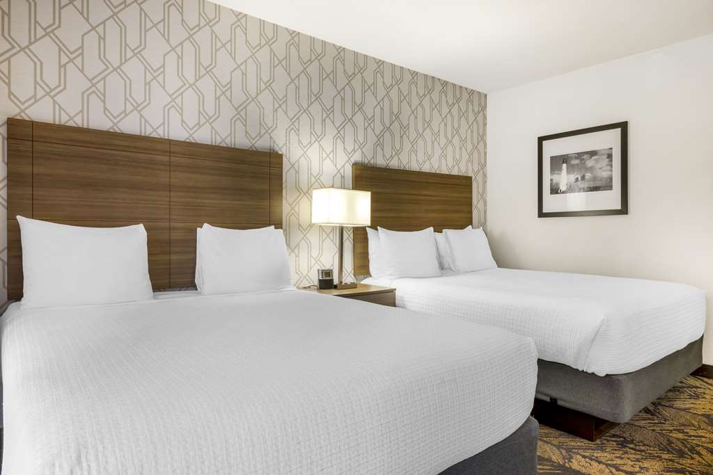 Best Western Plus Bayside Inn - photo 21