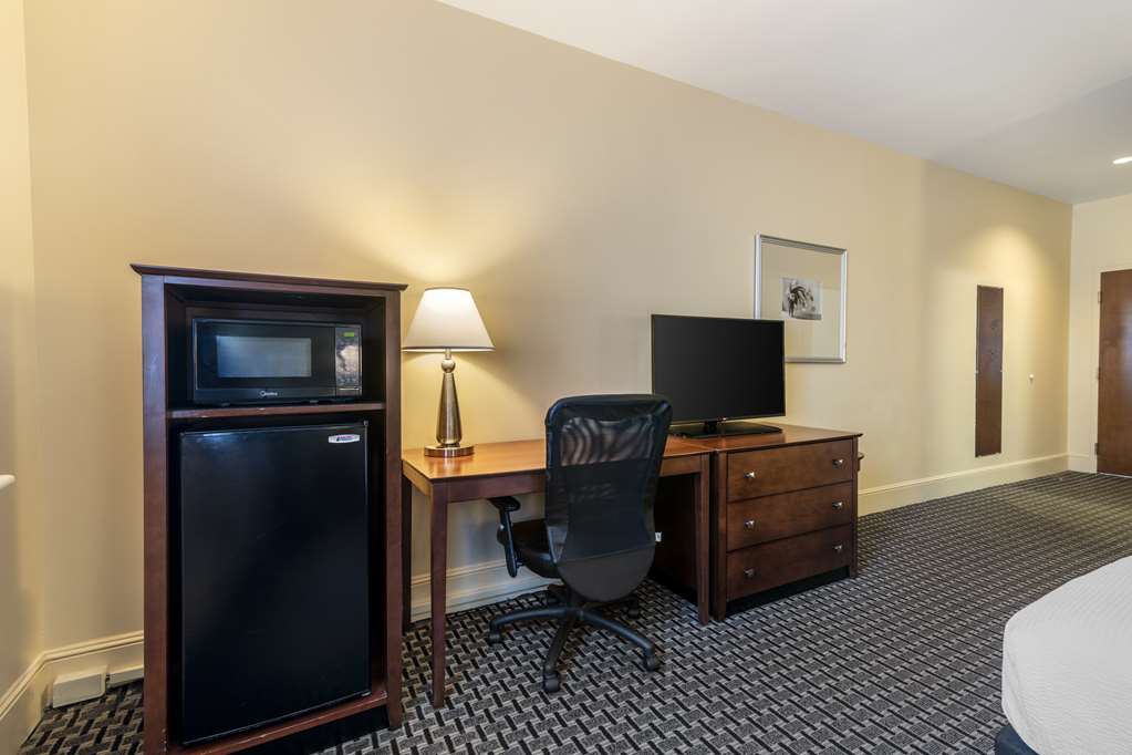 Best Western Plus Brunswick Bath - photo 31