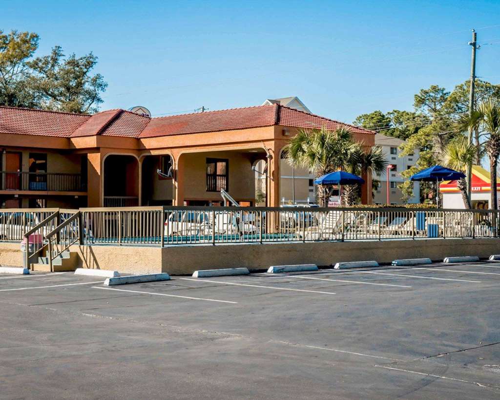 Econo Lodge Panama City St. Andrews - photo 2