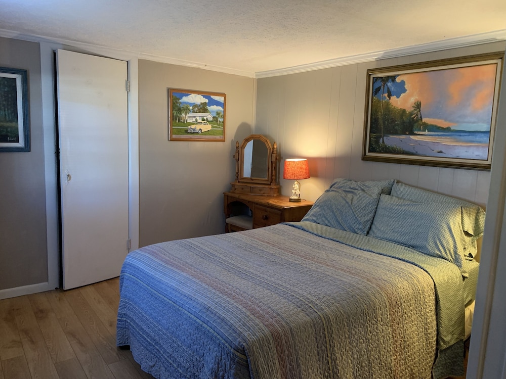 Nature Coast Inn - photo 9