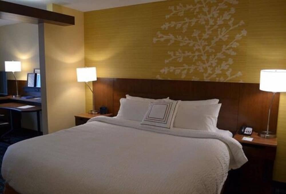Fairfield Inn & Suites East Grand Forks - photo 6