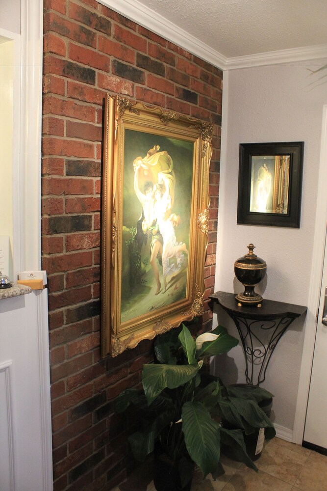 Brydan Suites - photo 5