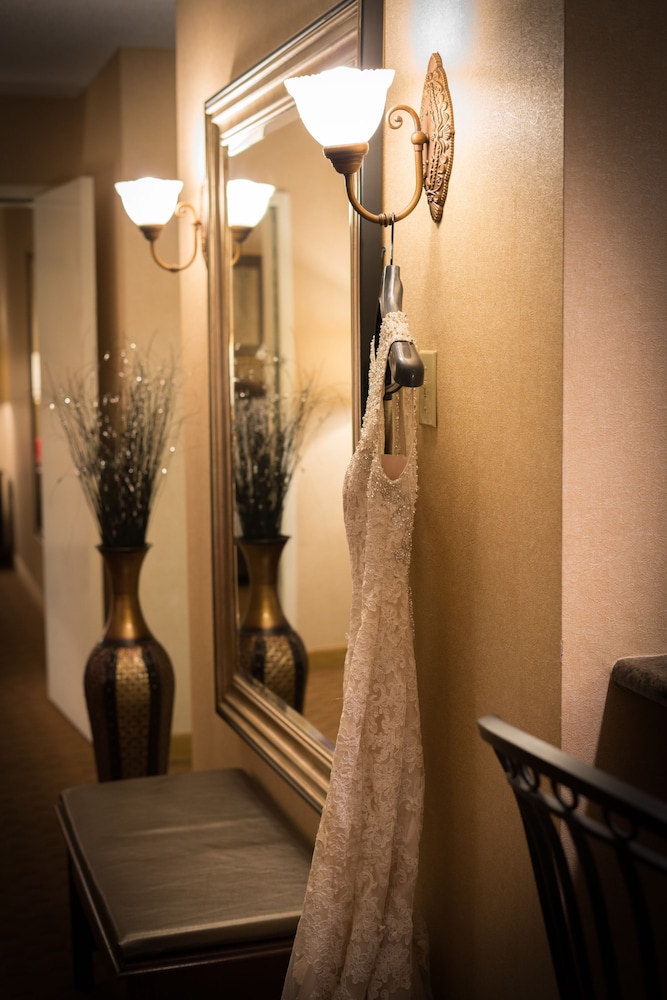 MCM Eleganté Hotel & Suites - photo 44