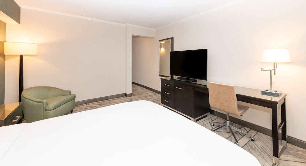 DoubleTree by Hilton Newark Penn Station - photo 16