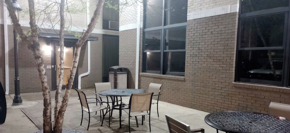 Quality Inn & Suites Somerset Downtown - photo 30