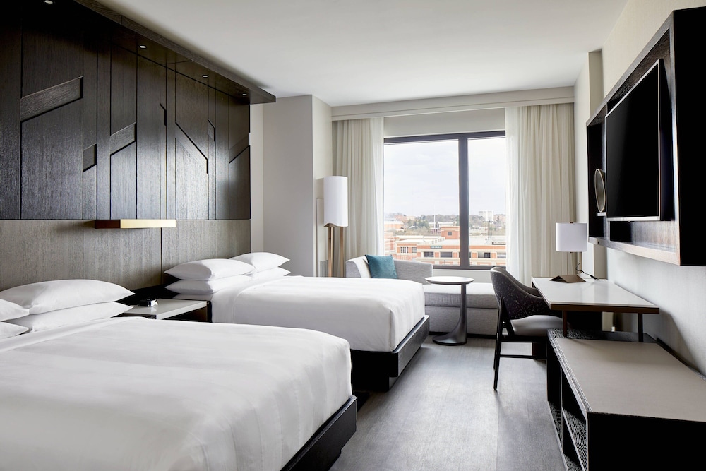 UNC Charlotte Marriott Hotel & Conference Center - photo 17