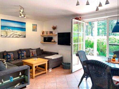 Achtern Diek 12c Wohnung 3 — 4-Star Luxury Hotel in Zingst, Germany