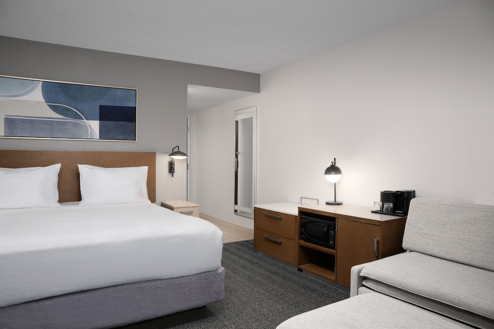 Courtyard by Marriott Orlando East UCF Area - photo 12