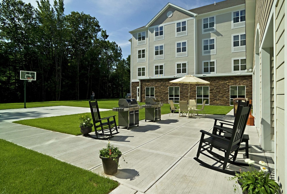 Homewood Suites by Hilton Portland - photo 24