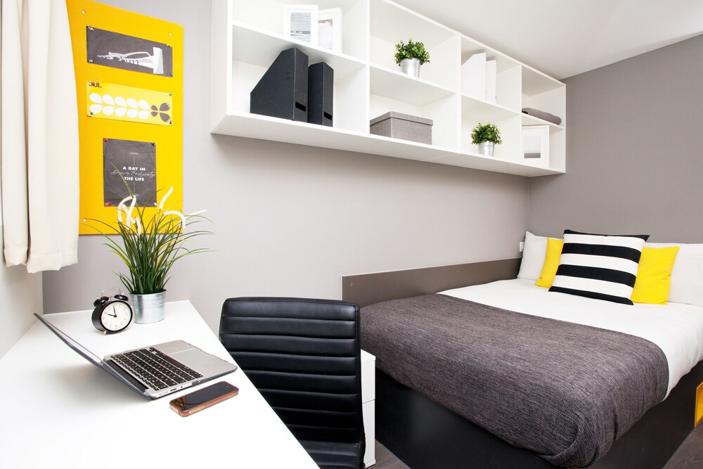 Ensuite Rooms in Bristol Centre in Bristol, United Kingdom