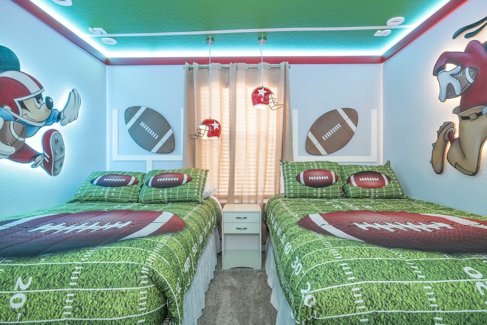 Wonderful 5 Bd W Pool @ Storey Lake Resort 2545 - photo 25