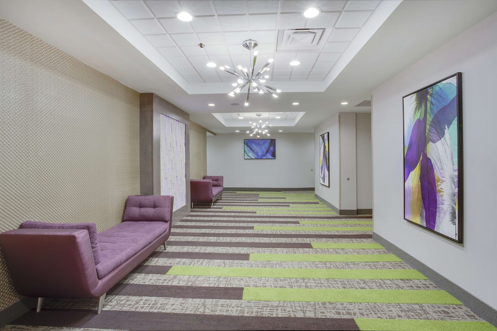 Hampton Inn & Suites Jacksonville Orange Park - photo 36