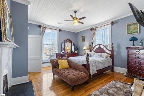 Michelle Queen Bed — Anderson