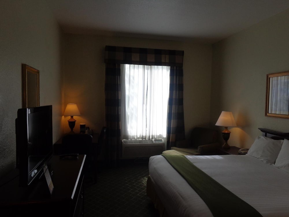 Ruskin Inn Hotel - photo 26