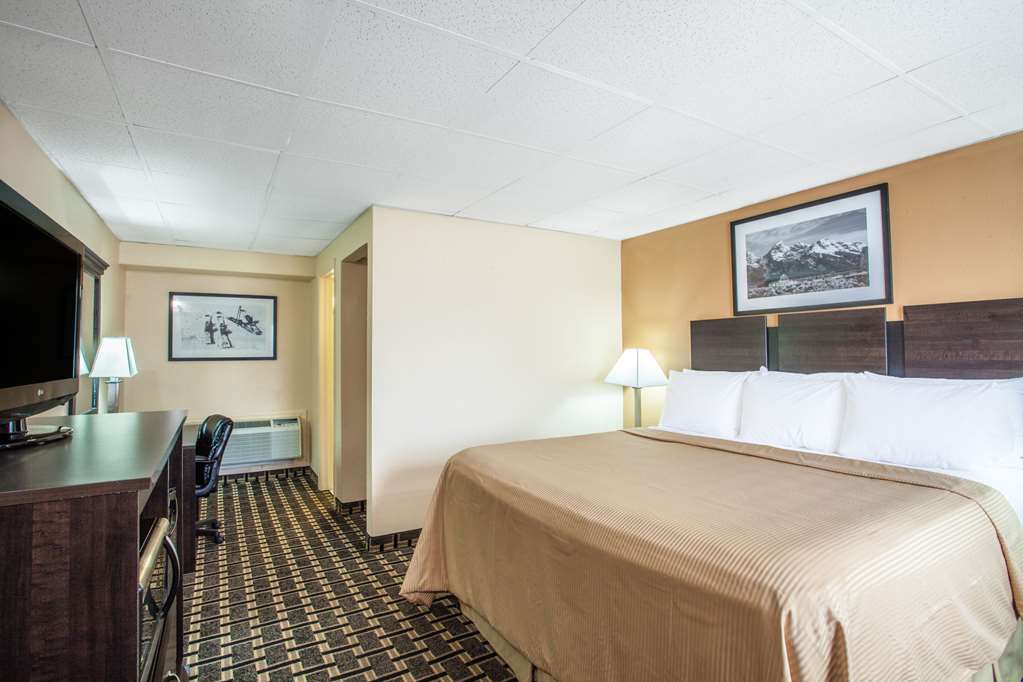 Travelodge by Wyndham South Burlington - photo 7