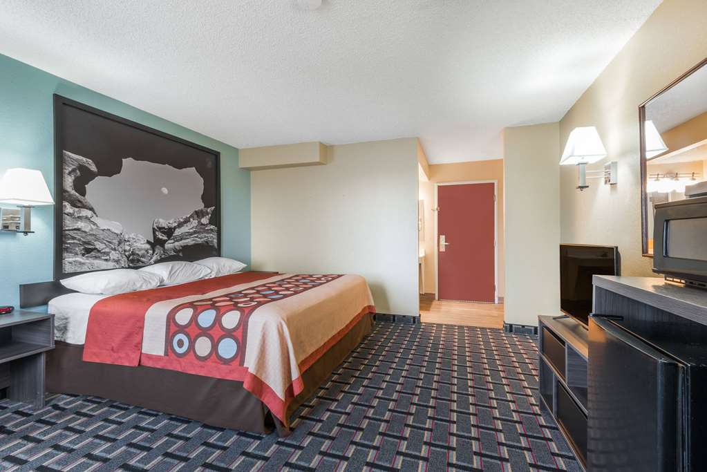 Super 8 by Wyndham Henderson North East Denver - photo 3