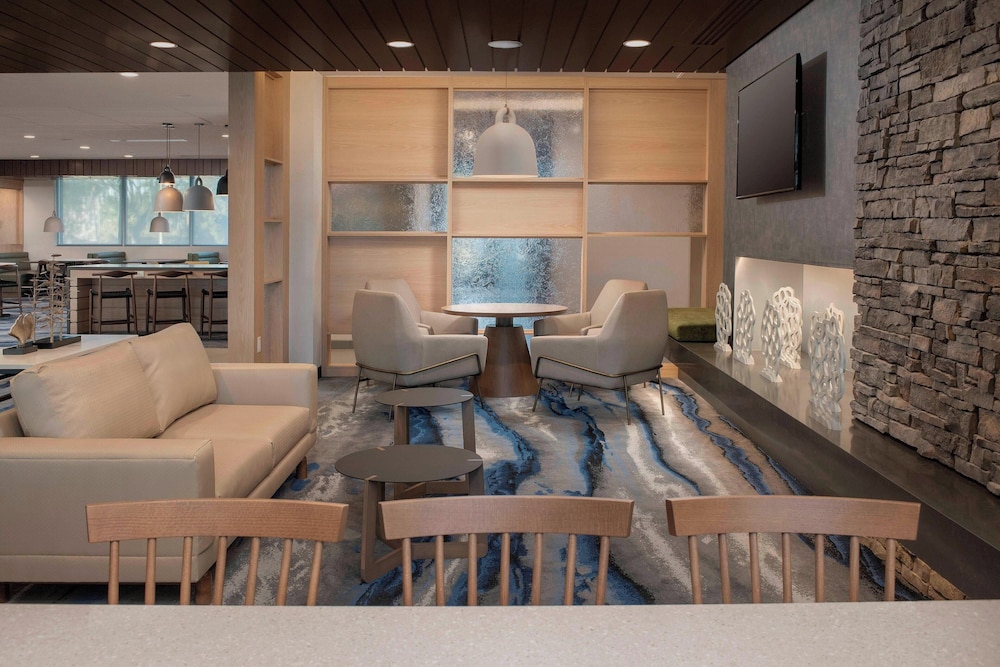 Fairfield Inn & Suites by Marriott Miami Airport West Doral - photo 2
