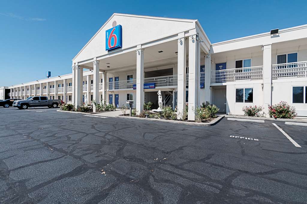 Motel 6 Martinsburg WV - photo 2