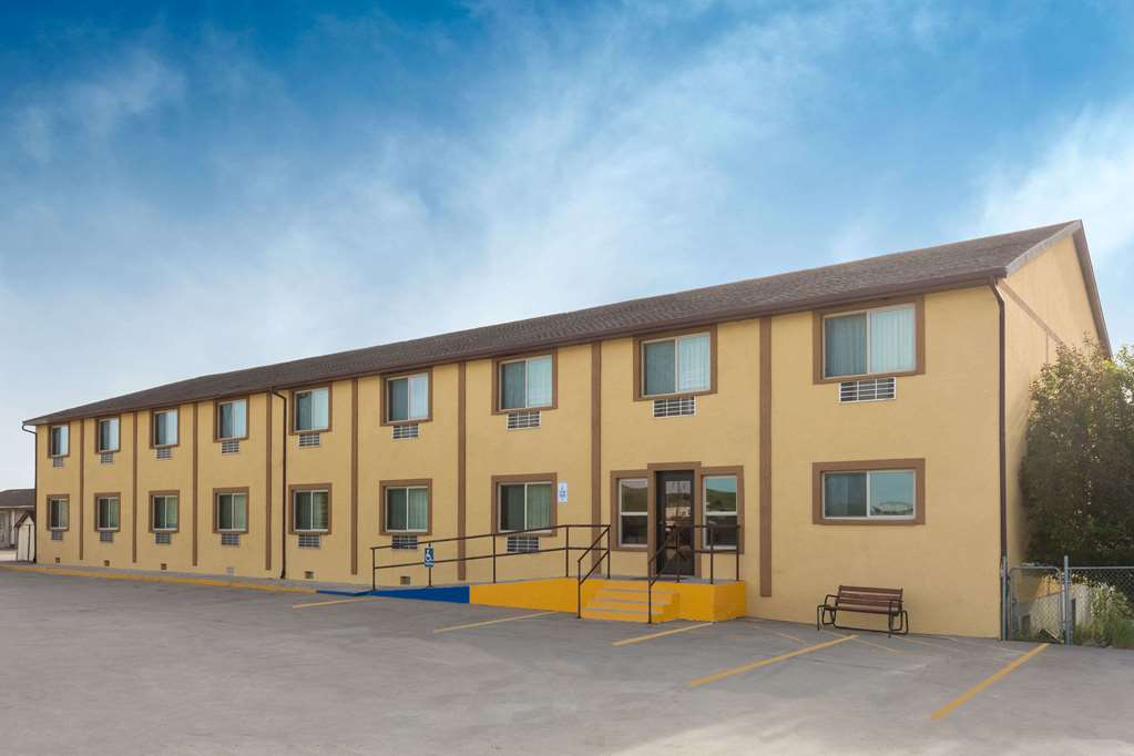 Super 8 by Wyndham Diamondville Kemmerer - photo 2