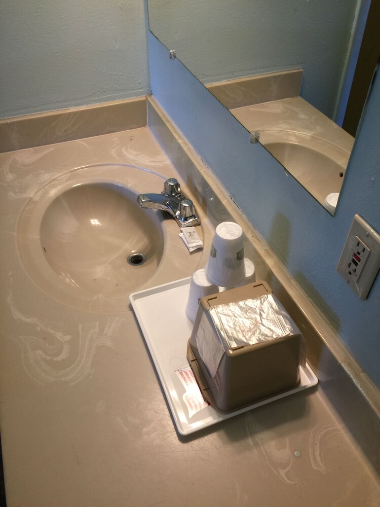 Executive Inn Marianna - photo 19