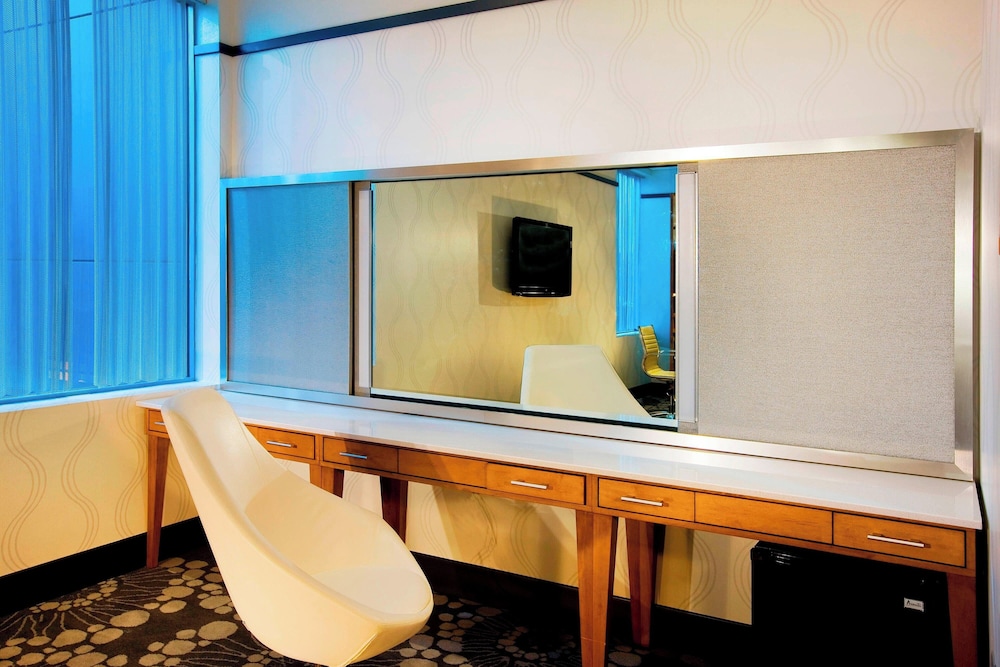 Aloft Mount Laurel - photo 26