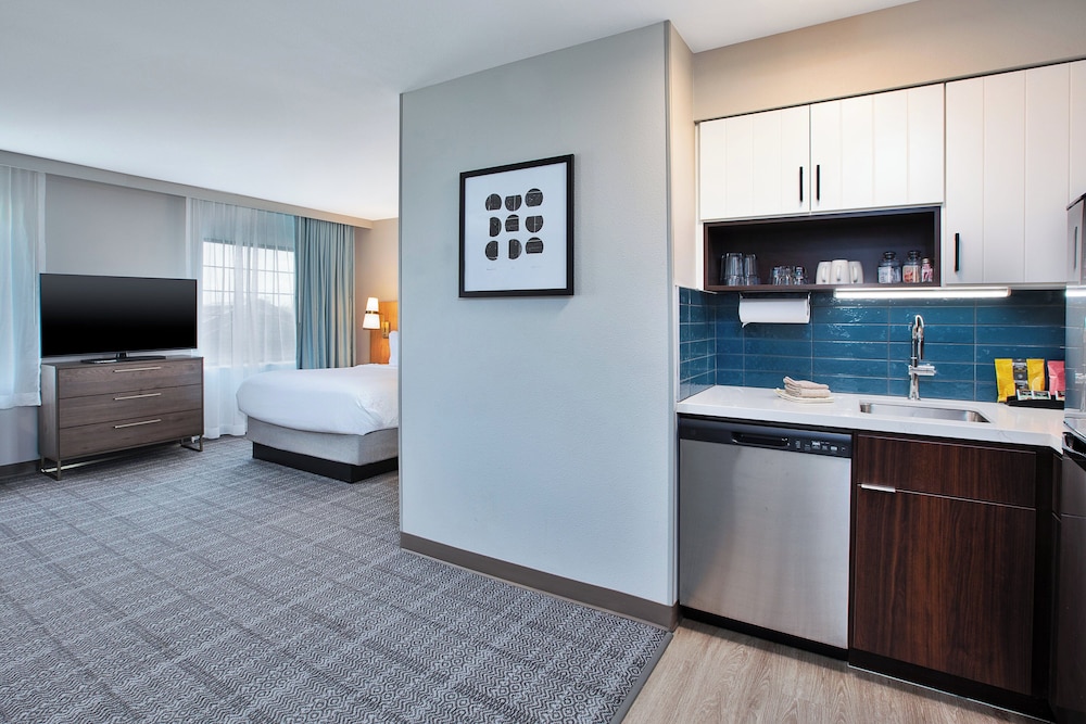Staybridge Suites Bismarck by IHG - photo 26